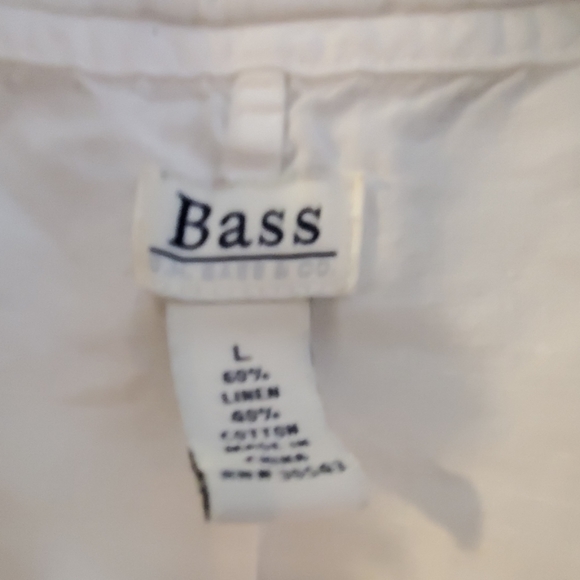 White button down Blouse. Large. By Bass - Picture 3 of 3